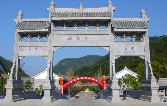 石雕牌坊：有哪些種類(lèi)，設(shè)計(jì)時(shí)要考慮哪些因素？